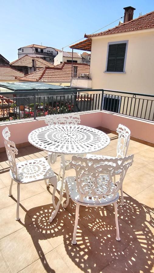 Garden And Seaview Apartment - Free Parking Funchal  Exterior photo